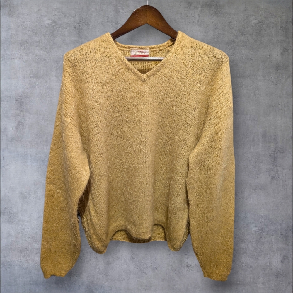 Cobain Style Vintage 60s Fuzzy MOHAIR Mens V-Neck Sweater By JANTZEN XL-XXL